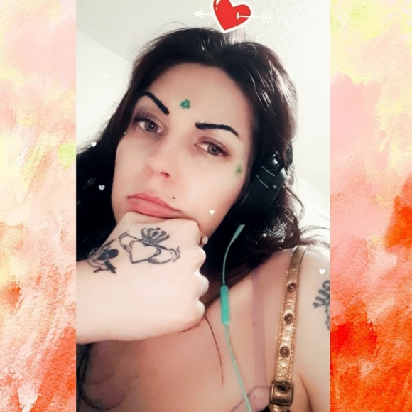 P.M🧸I’ve got the 🌎 at my fingertips. ‼️ - Picture 3 of 6